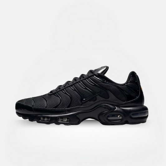 NIKE AIR MAX PLUS TN TRIPLE BLACK