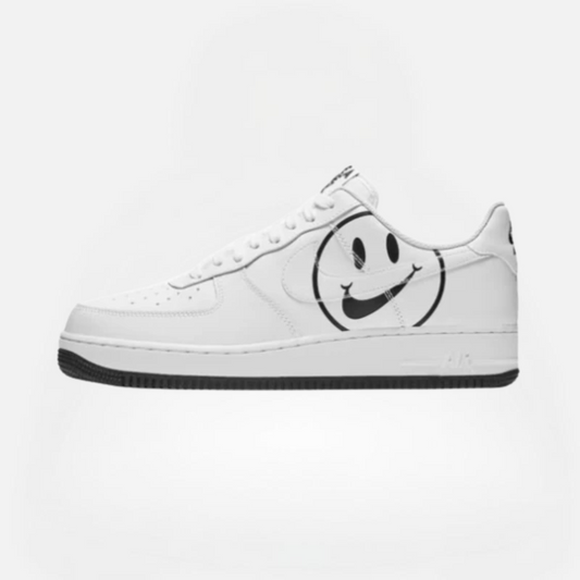 NIKE AIR FORCE 1 BLACK AND WHITE SMILE