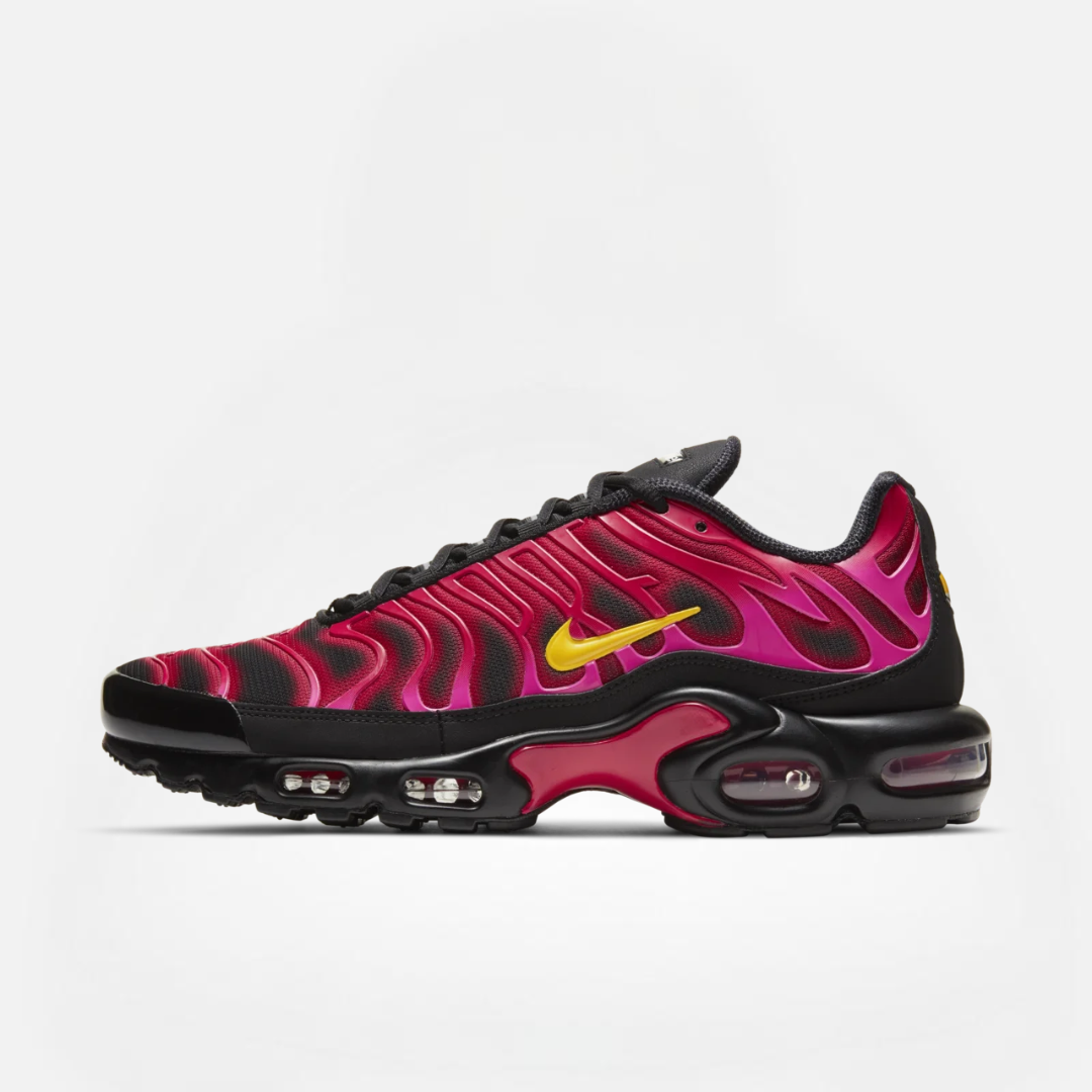 NIKE AIR MAX PLUS TN FIRE