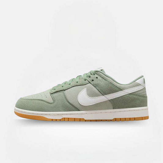 NIKE DUNK LOW SE MATCHA