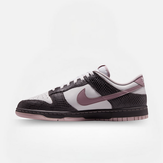 NIKE DUNK LOW SE XDTD